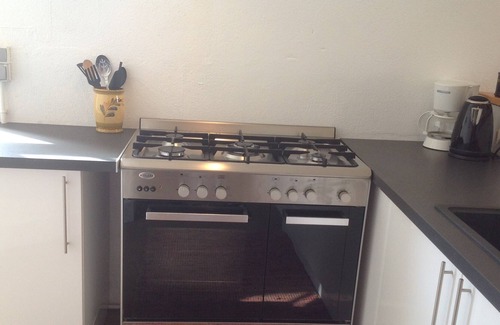 Puy-l'Eveque Apartment | The Gallery in heart of the Medieval Village.