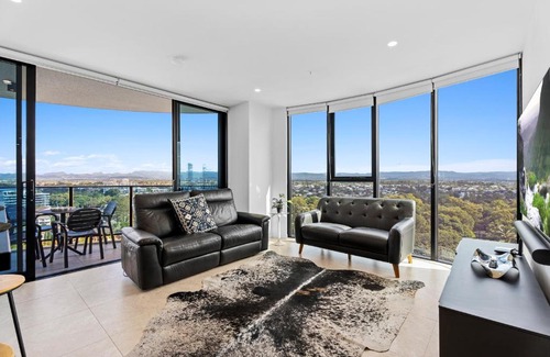 Broadbeach Apartment | The Gallery - Q Stay