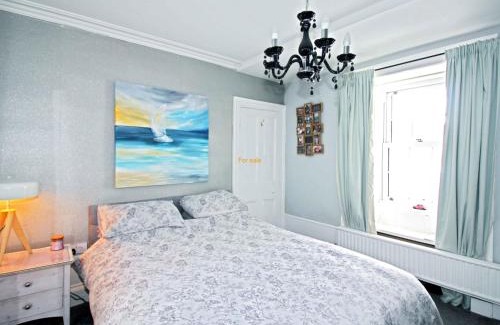 Gardenstown Hotel | The Garden Arms Pub and Rooms