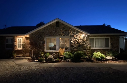 Citrus Heights House | The Garden Cottage House with stunning large pool/jacuzzi, baby grand piano