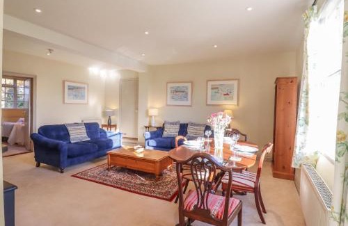 Hadleigh Apartment | The Garden Flat at Holbecks House