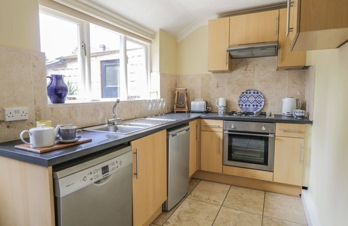 Harrogate Cottage | THE GARDEN FLAT, pet friendly, character holiday cottage in Harrogate