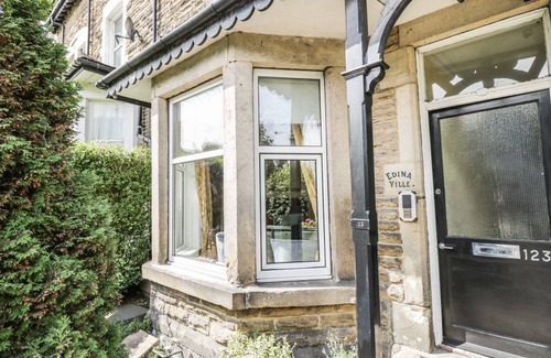 Harrogate Cottage | THE GARDEN FLAT, pet friendly, character holiday cottage in Harrogate