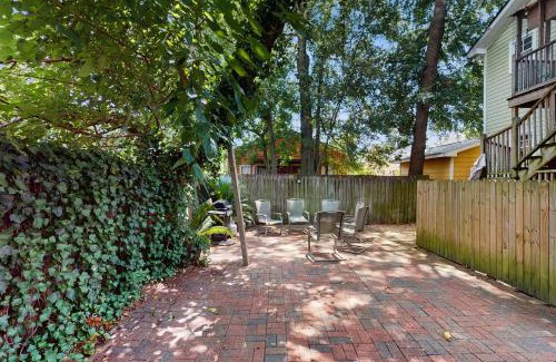 Beach Institute Apartment | The Garden Flat