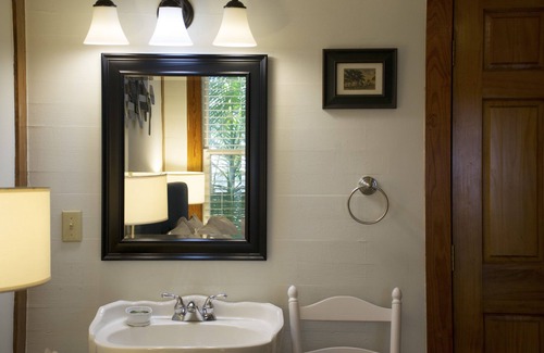 Historic Seaport Bed & Breakfast | The Garden House
