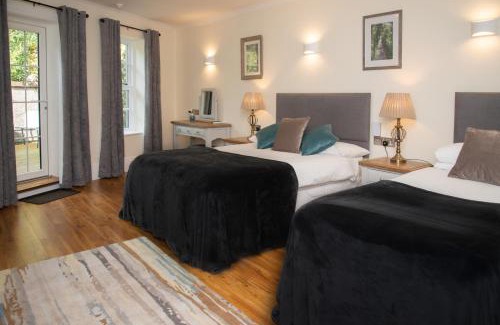 Mullinavat Hotel | The Garrandarragh Inn