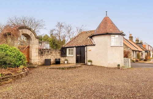 Strathkinness House | The Gate House | Strathkinness