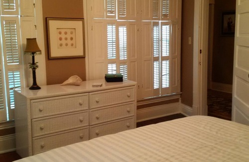 Lancaster Bed & Breakfast | The Gate House