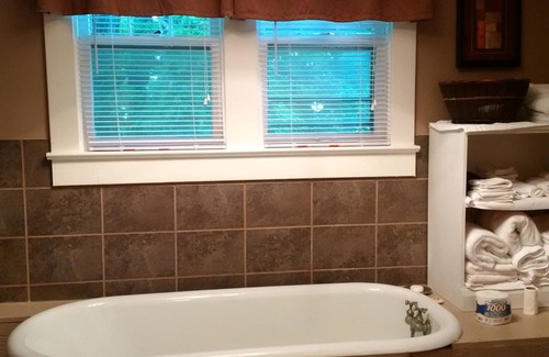 Lancaster Bed & Breakfast | The Gate House