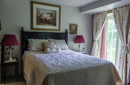 Limerick Bed & Breakfast | The Gathering Place on Golden Ponds