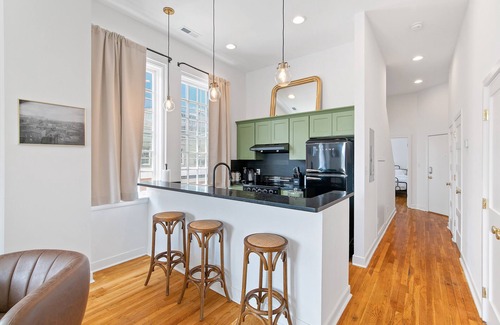 North Downtown Apartment | The Gatsby - 2 BR 2 BA on Downtown Mall with Amazing View