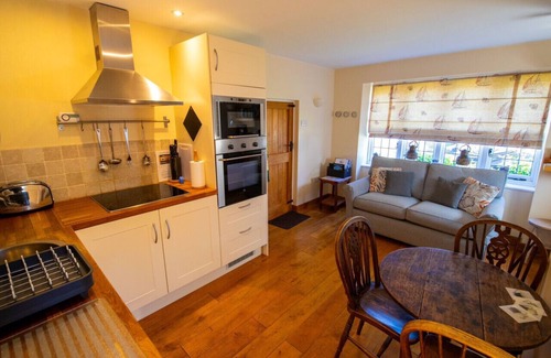 Icklesham Cottage | The Gazebo in Winchelsea