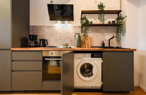 Aviatiei Apartment | The Geometrist - Stunning 1BR Apt with balcony