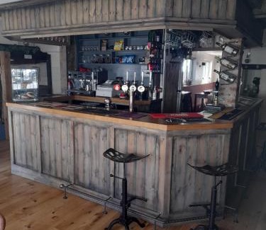Knighton Hotel | The George and Dragon Inn