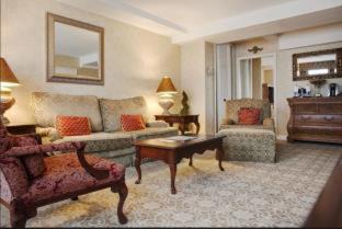 Georgetown Hotel | The Georgetown Inn