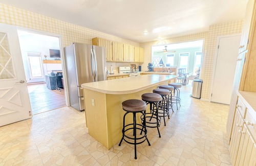 Hessel House | The Getaway on Saint Martin Bay: Sleeps 8, Right on Saint Martin Bay!