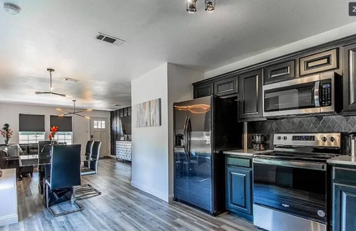 Little Elm House | **The Getaway ** Peaceful 2-bedroom home