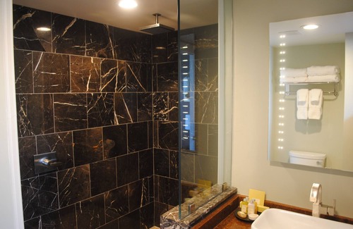 Lexington Hotel | The Gin Hotel, an Ascend Collection Hotel