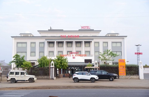 Pali Hotel | The Girvar