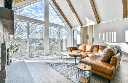 Saint-Faustin-Lac-Carre Ski Chalet | The Glam Shack - Golf, Ski, Spa