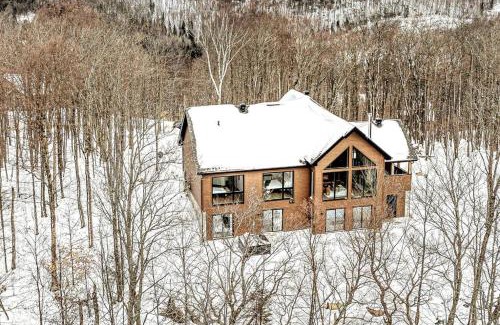 Saint-Faustin-Lac-Carre Ski Chalet | The Glam Shack - Golf, Ski, Spa