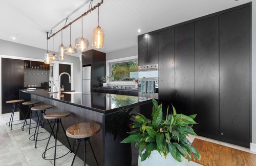 Raglan House | The Glasshouse at Block295 Raglan