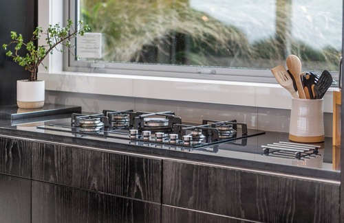 Raglan House | The Glasshouse at Block295 Raglan