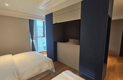 Guwol-dong Hotel | The Gleam Hotel
