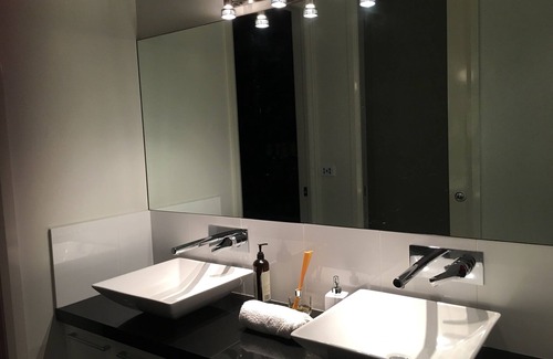 Raleigh Other | The Glen 3 bedroom apartment with spa
