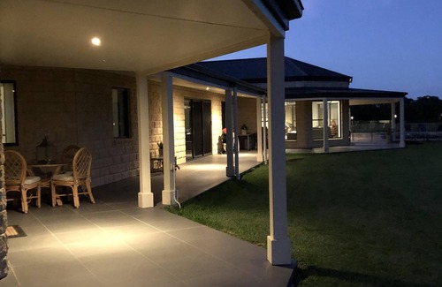 Raleigh House | The Glen State of the Art 4 bedroom apartment