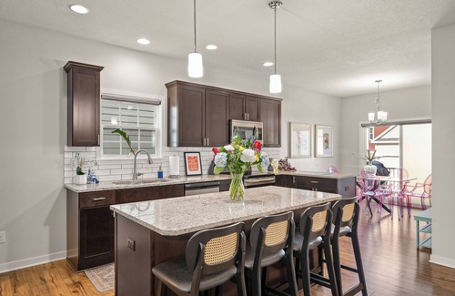 West Des Moines House | The Glenda! Sassy West Glen Home + Garage + TVs + WiFi + Electric Fireplace