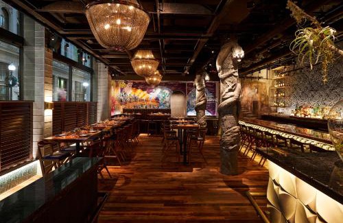 Downtown Boston Hotel | The Godfrey Hotel Boston