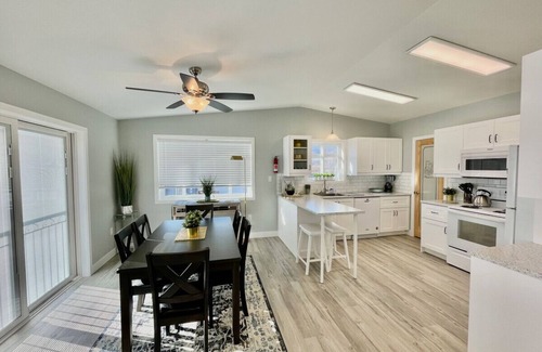Okanagan-Similkameen Condo | The Godspeed Guesthouse