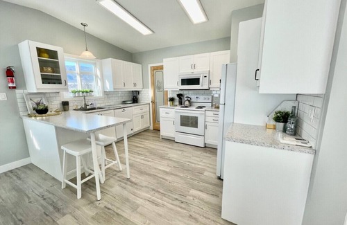 Okanagan-Similkameen Condo | The Godspeed Guesthouse