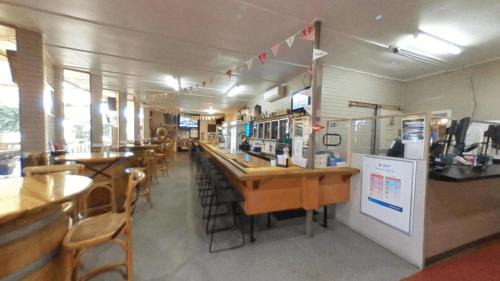 Gayndah Hotel | The Golden Orange Hotel Motel