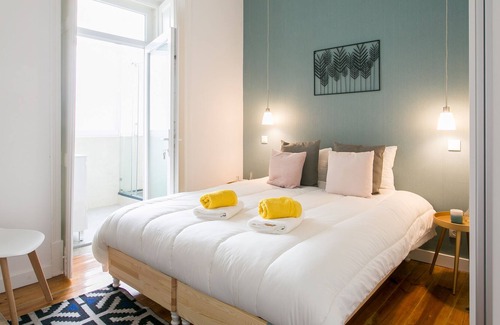 Santa Engracia Apartment | The Graceful Escape