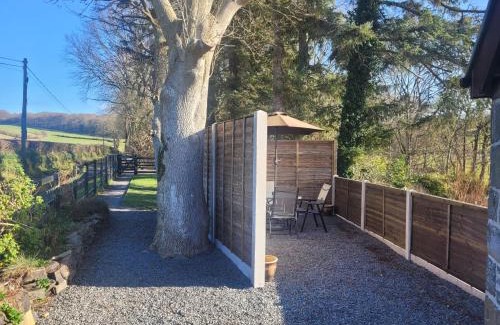 Llanddeiniol House | The Granary