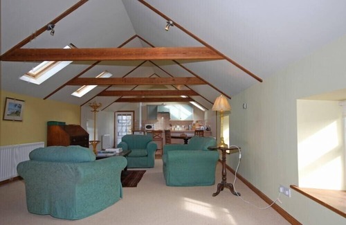 Chathill Cottage | THE GRANARY, pet friendly, with a garden in Newton-By-The-Sea