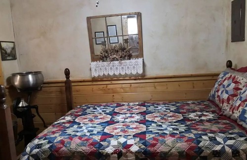 Manti House | the "Granary" hosted by Marilyn and Larry