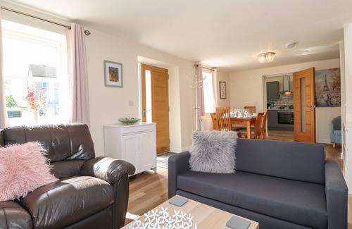 Stainburn Cottage | THE GRANARY, pet friendly, with a garden in Allonby