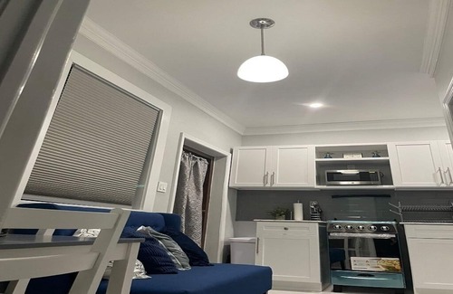 Nassau Cottage | The "Grand Door" Cottage - 15 min from Beach & Airport