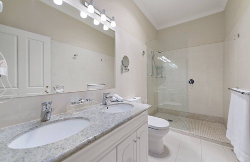 Launceston CBD Hotel | The Grand Hotel Launceston