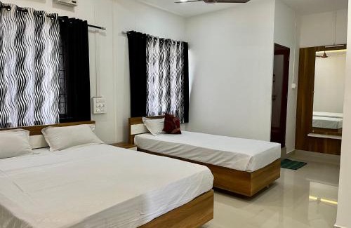 Kanjikode Hotel | The Grand Inn