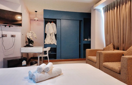 Nong Bon Hotel | The Grand Lunara Hotel at Srinakarin