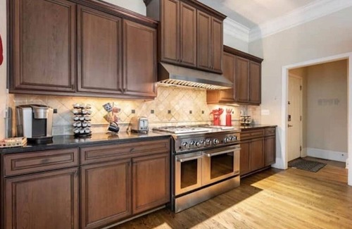 Cliftondale House | The Grand Palace Of Atlanta Near Airport