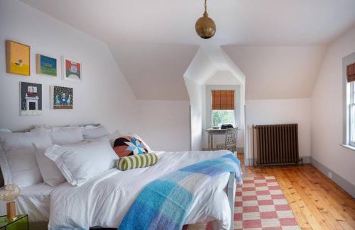 Newburgh House | The Grand - The Nicest House in Newburgh