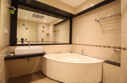 Central Pune Hotel | The Grand Tulip