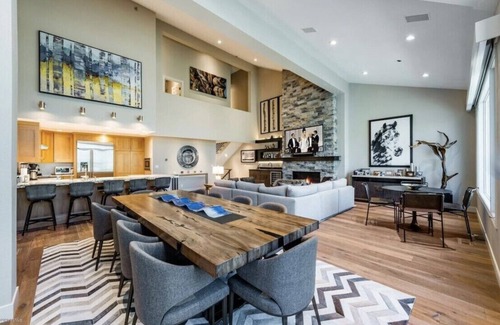 Deer Valley House | The Grand View-Gorgeous townhome and views, 5 min to Silver Lake Lodge & Stein