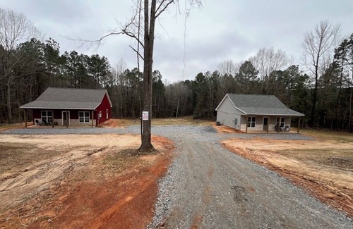 Calhoun Cottage | The Gray Cottage on Brownlee!
