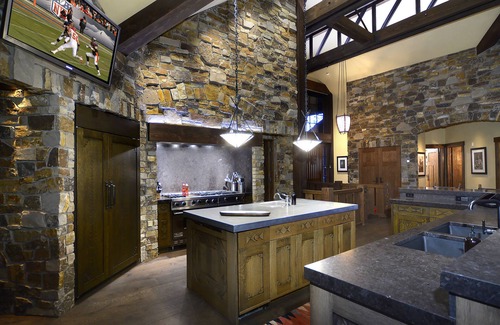 Crested Butte House | The Gray Fox! Luxury, Hot tub, Sauna, Ski in/out